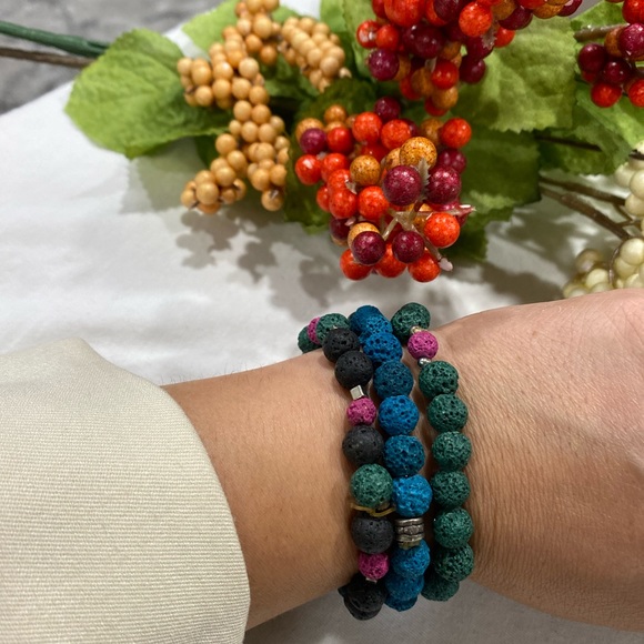 Accessories - Lava stones bracelet